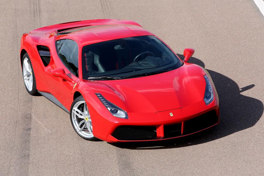  Ferrari 488 GTB 2015 года  (фото 22 из 31)
